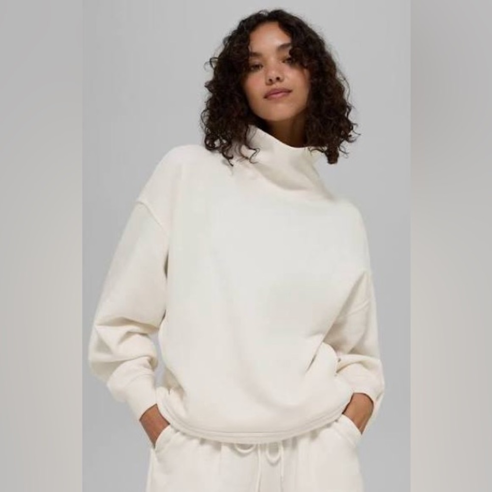 ALO Yoga Hazy Mock Neck Ivory